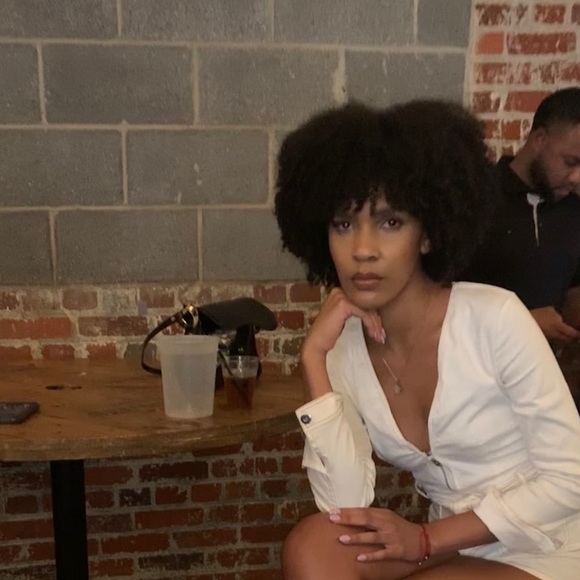 Meet your Posher, Isel - Picture 1 of 1